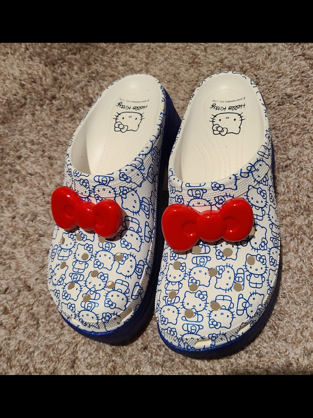 CROCS White & Blue Hello Kitty Platform Slip-On Clogs with Four Charms US W11/M9